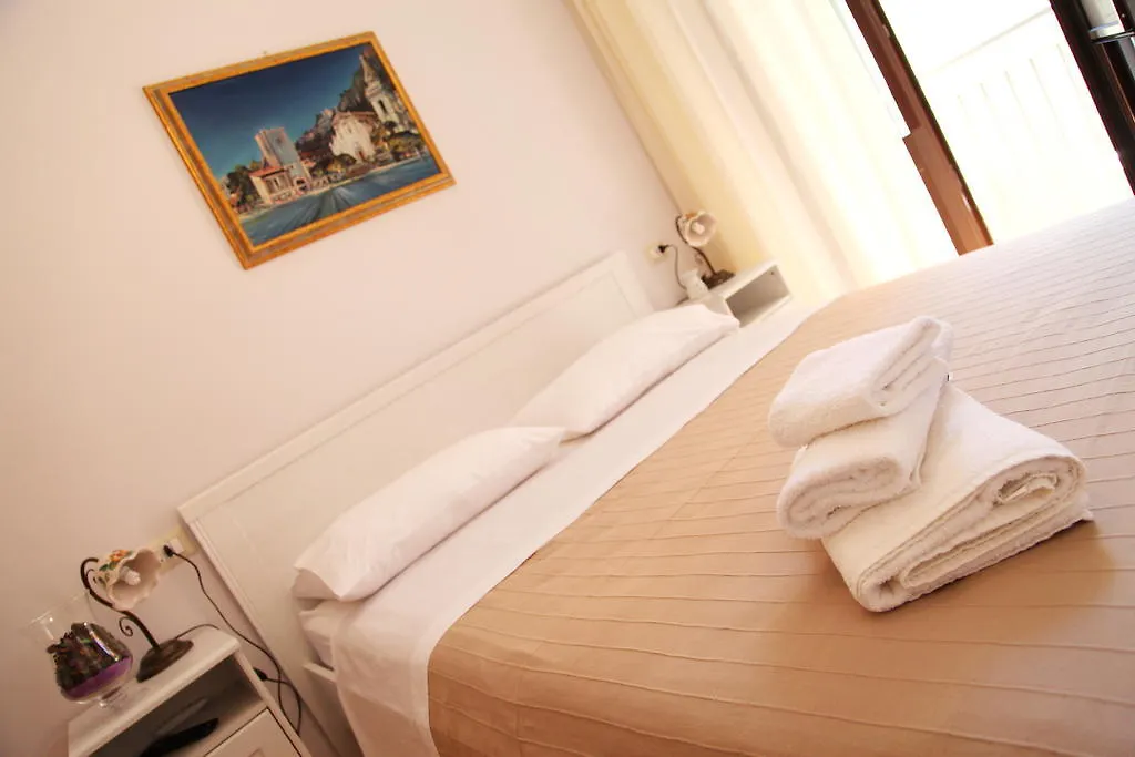 Bed & Breakfast Duomo Di Taormina 3*,