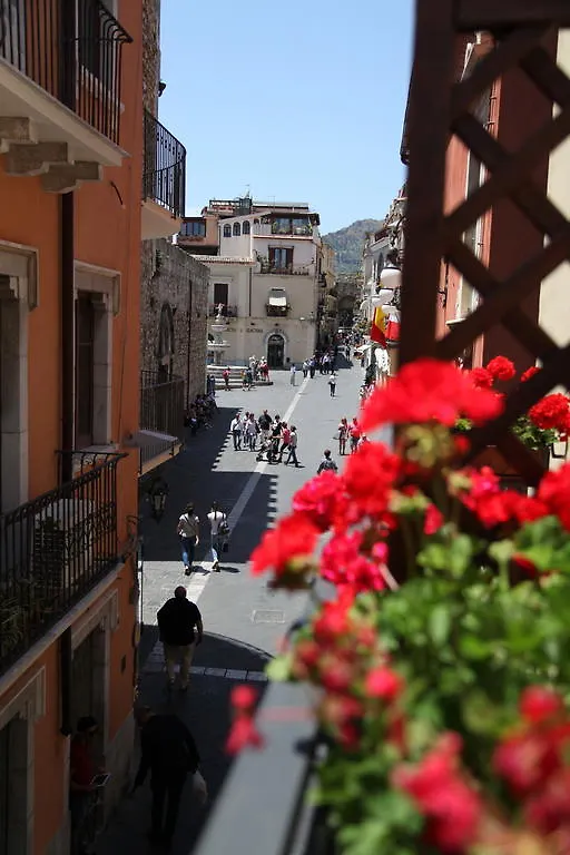 Bed & Breakfast Duomo Di Taormina 3*,  Italy