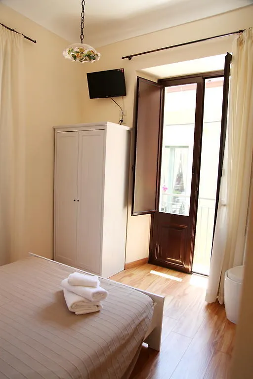 ***  Bed & Breakfast Duomo Di Taormina Italy